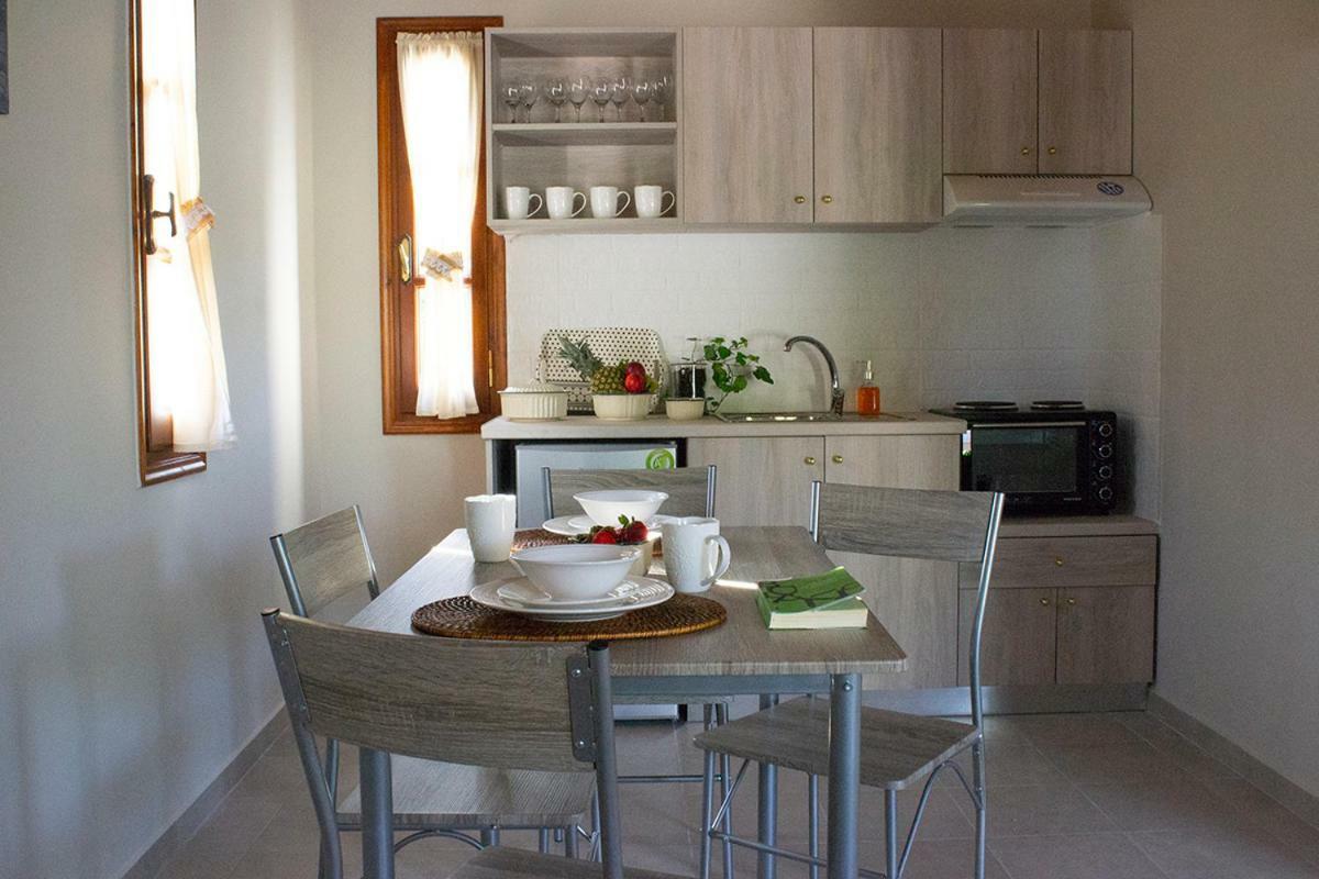 Sea And Creek Villa กาเตลิออส ภายนอก รูปภาพ