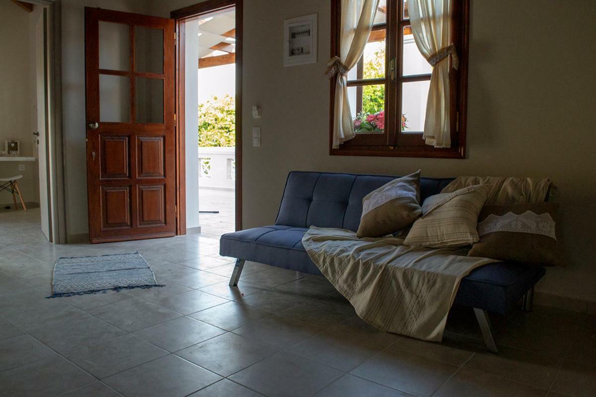 Sea And Creek Villa กาเตลิออส ภายนอก รูปภาพ