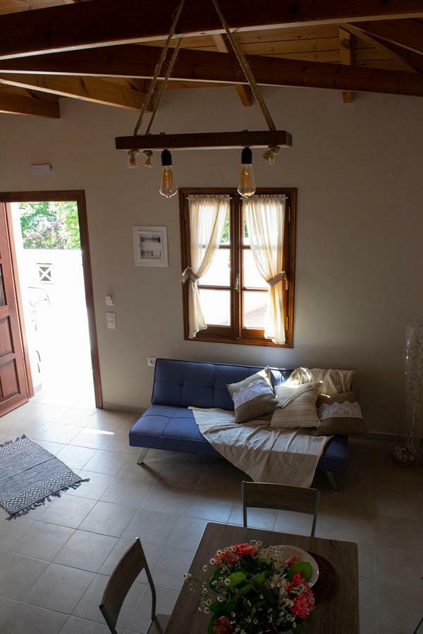 Sea And Creek Villa กาเตลิออส ภายนอก รูปภาพ